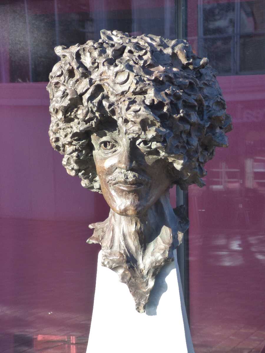 Portrait bust of Phil Lynott in West Bromwich